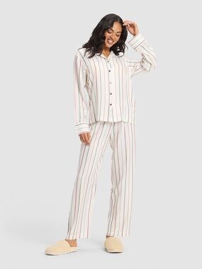 Women's Soft Woven Long Sleeve Pajama Set